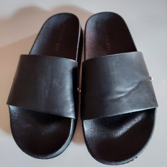 FINAL PRICE🔥Madden Girl sandals🩴black (7) - Picture 7 of 13